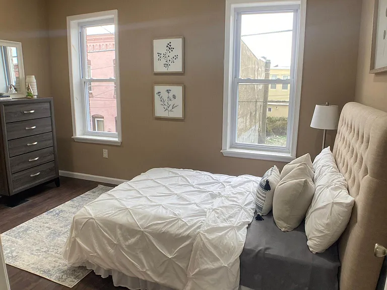 2060 E Orleans St #2060 — Photo 26