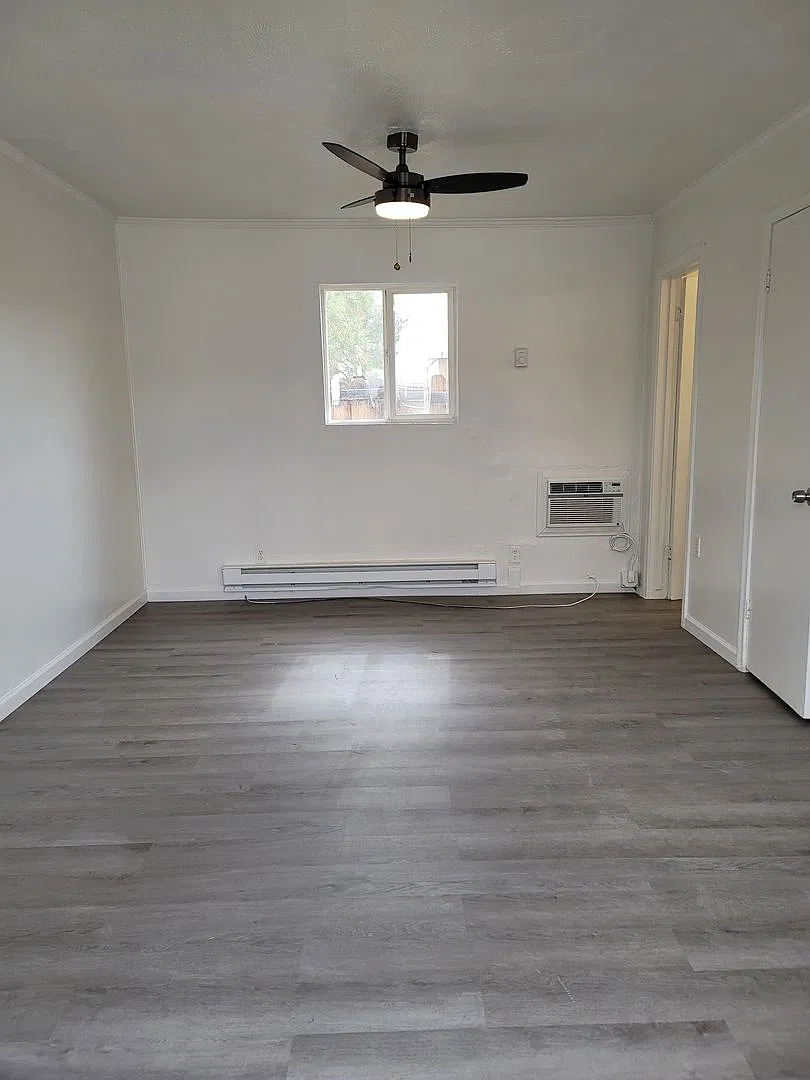 108 Coogan — Photo 2