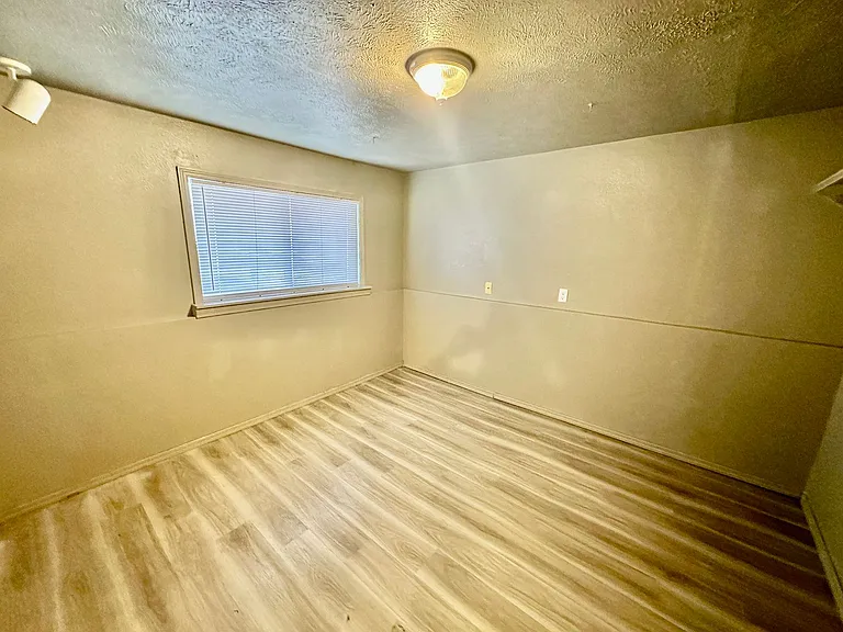 3315 E Garnet Ave — Photo 13
