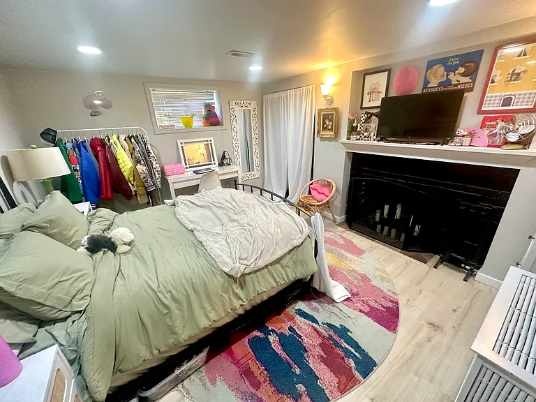 4411 Williams Ave W — Photo 12