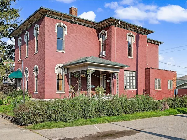 19 E Dayton St, West Alexandria, OH 45381