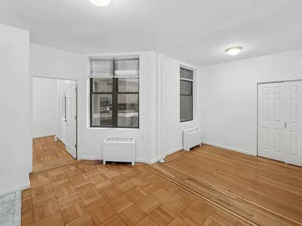 920 Riverside Drive image 1 of 16