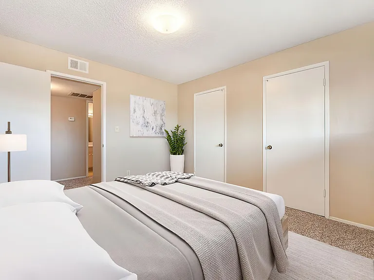 Dry Creek Village Apartments — Photo 8