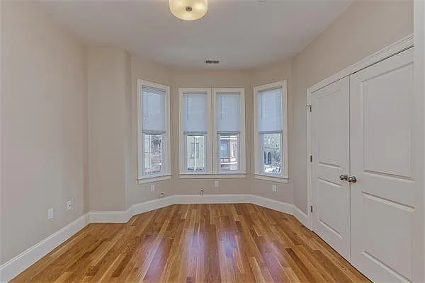 358 Meridian St #2 — Photo 5