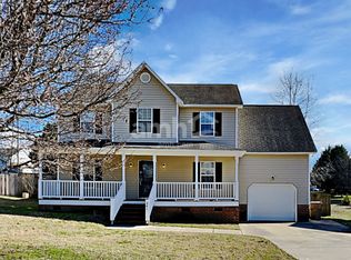 241 Pinecroft Dr, Clayton, NC 27520