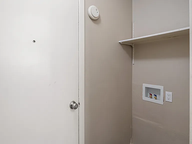3307 Colony Dr — Photo 20
