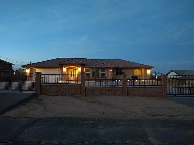 17896 Manzanita St
