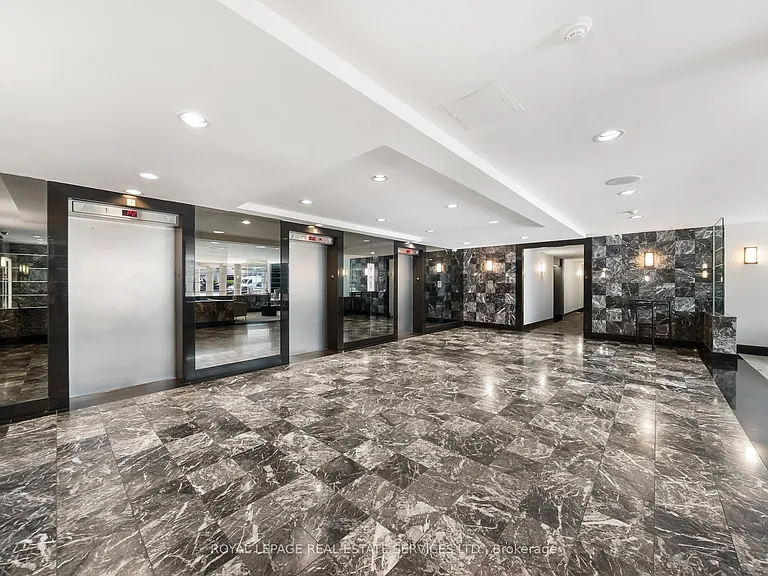 5785 Yonge St #601 — Photo 34