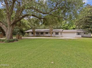9011 Rachelle Dr, Abbeville, LA 70510