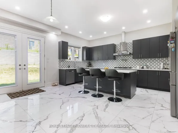 48 James Walker Ave, Caledon, ON L7C 4M8