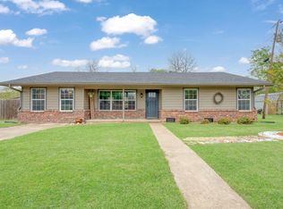 404 W Fowler St, Savoy, TX 75479
