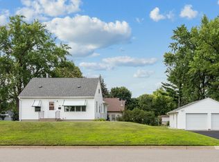 400 88th St E, Bloomington, MN 55420