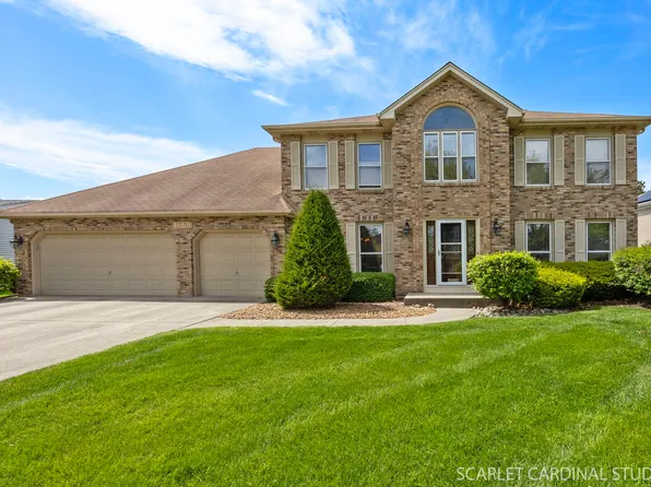 1669 Brentford Dr, Naperville, IL 60563