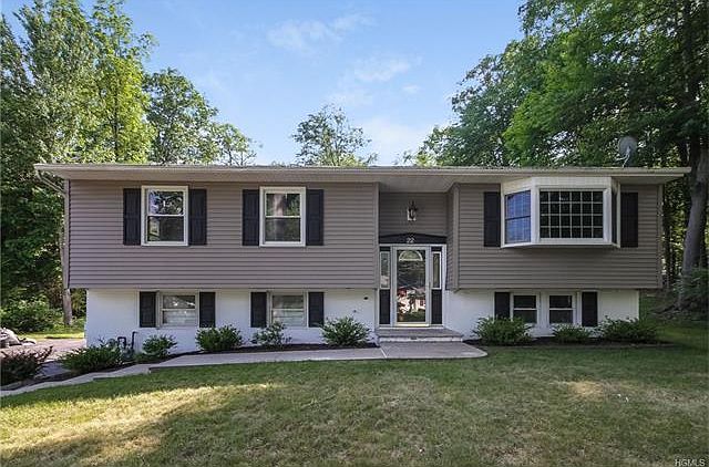 2nd image of 22 Madison Cir