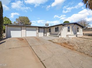 10493 Chinaberry Dr, El Paso, TX 79925