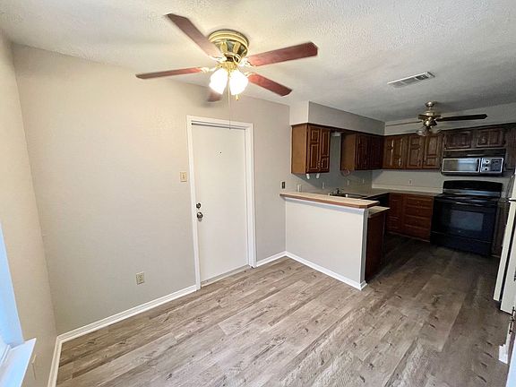 4th image of 3825 Kimberly Dr