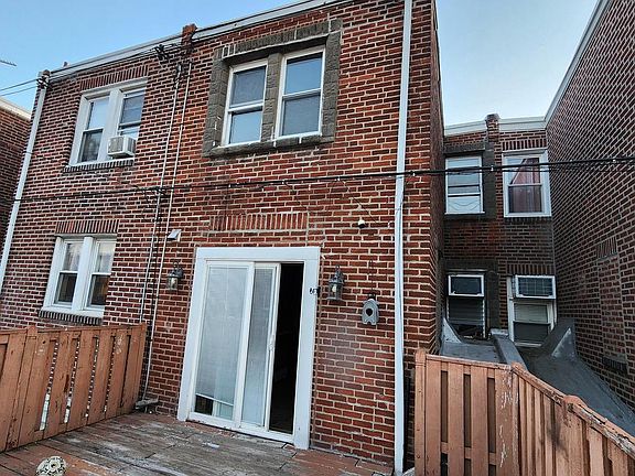 5th image of 3411 Chippendale Ave