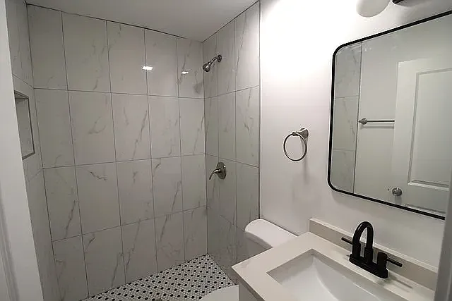 1344 W Ohio St #1F — Photo 8