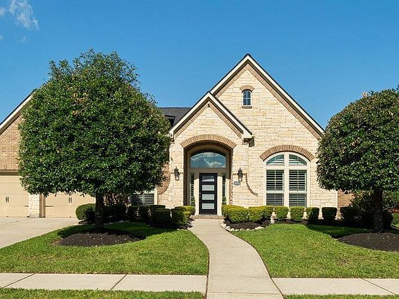 2nd image of 16406 Sawyer Knoll Ln