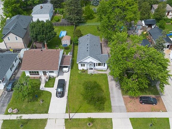 3rd image of 185 Cedardale Ave