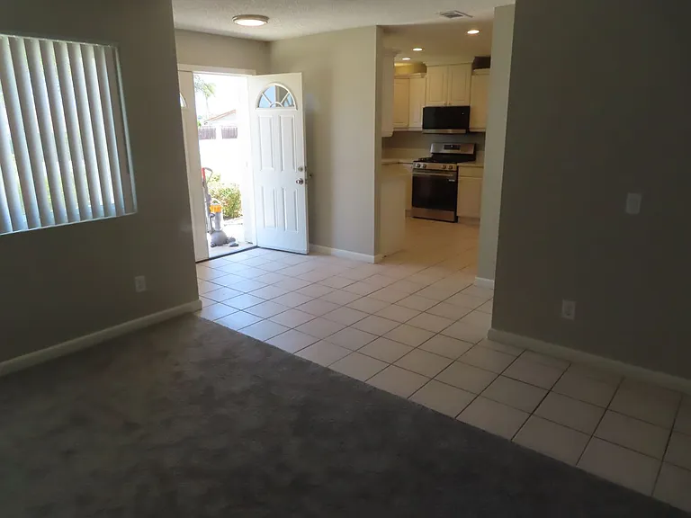 4912 Tyler St — Photo 6