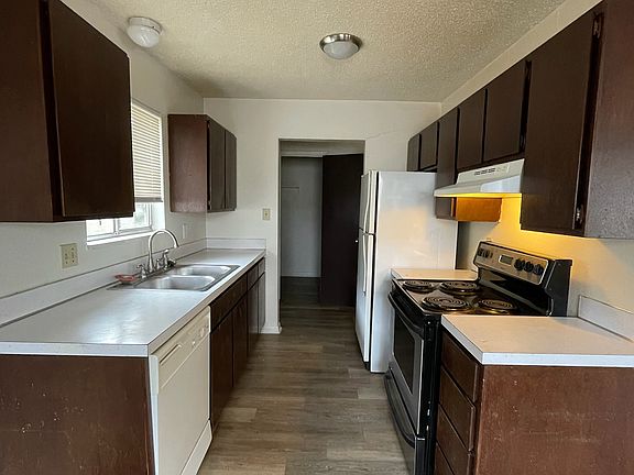 5th image of 1301 13th Ave Unit B