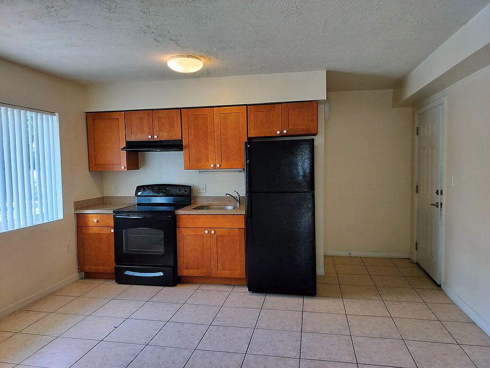 1st image of 471 NW 23rd Ave #34