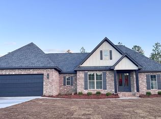 8 Redmont Dr, Sumrall, MS 39482