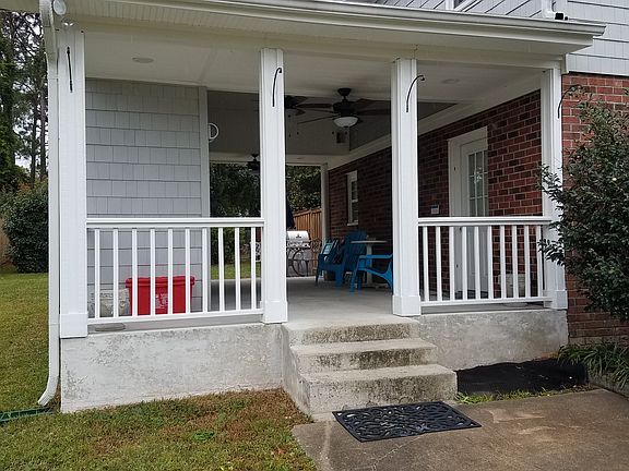 Large covered porch and entryway