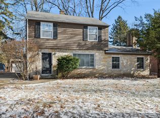 210 S Gladstone Ave, Aurora, IL 60506