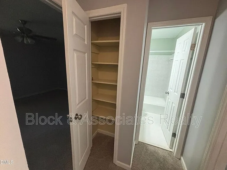 4808 Blue Bird Ct #D — Photo 45