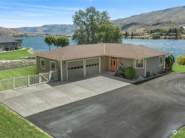 136 Stayman Flats Road, Chelan, WA 98816