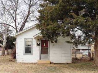 728 S 15th St, Chickasha, OK 73018
