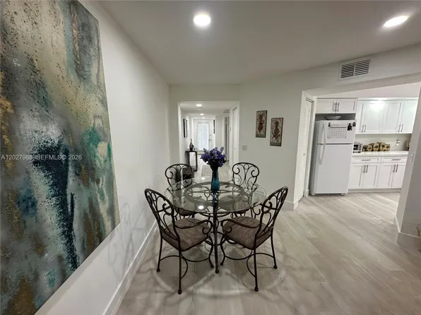 12650 SW 6th St APT 412K, Hollywood, FL 33027