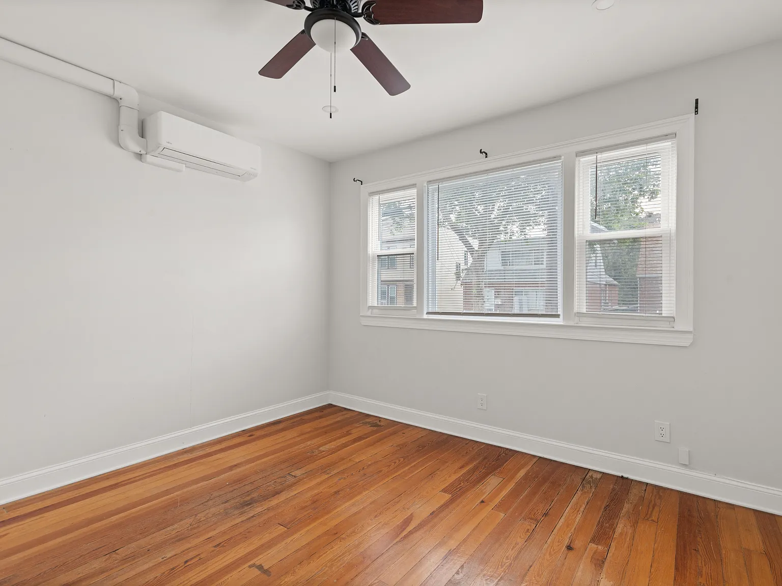 127 Terhune Ave - 1 — Photo 4
