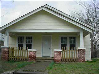 1st image of 723 N Hobson Ave