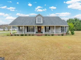 5625 Wooddell Dr, Waycross, GA 31503