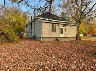 308 N Robinson St, Lyons, MI 48851