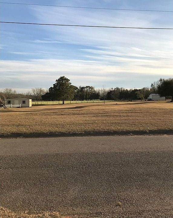 1st image of Bay Oaks Place Drive Common Area Lots 11