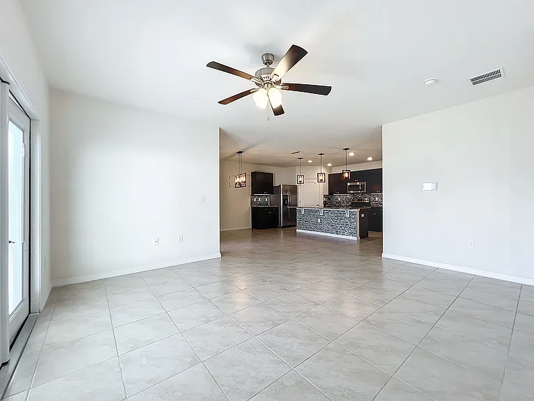 106 Saint Thomas Dr — Photo 8