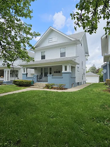 2413 Blanchard Ave Photo 1