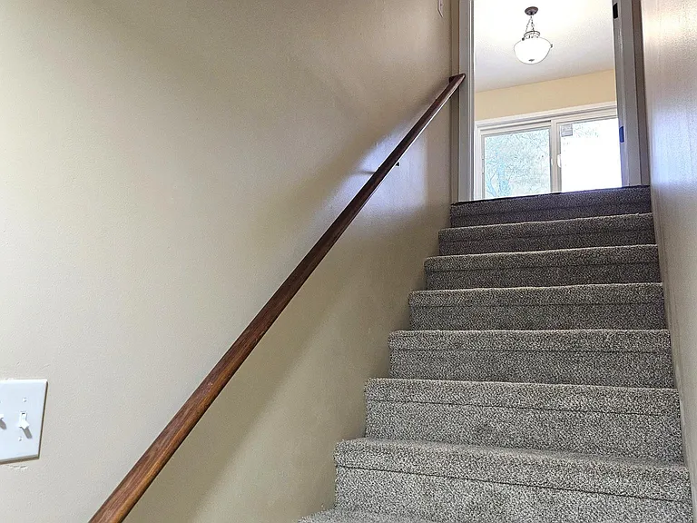 10279 Rosewood Ct — Photo 16