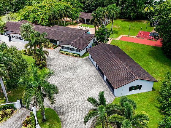 5th image of 14701 SW Sunset Lane