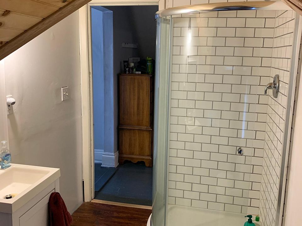 1st image of 180 Norwood Ave
