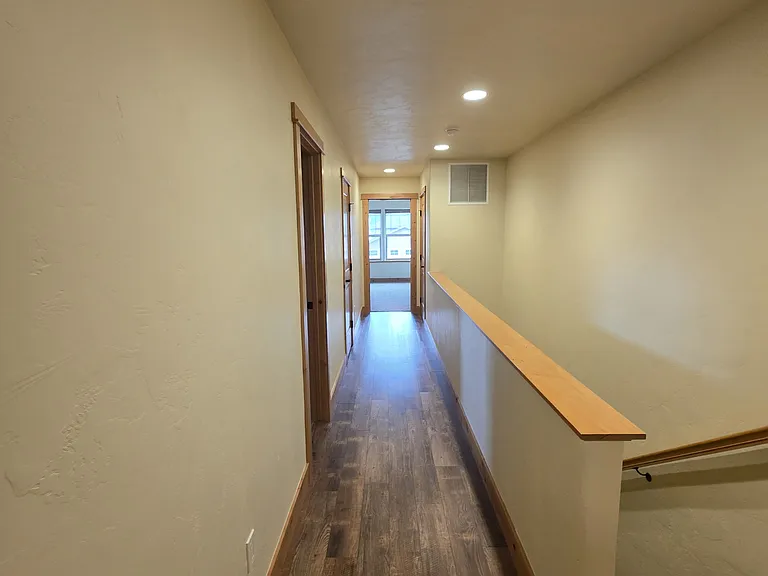 189 Redstone Dr — Photo 6