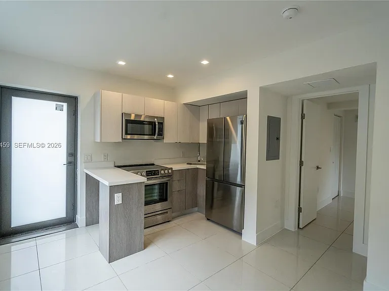 1971 Bay Dr #110 — Photo 4