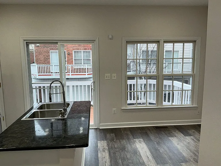 332 Casey Ln — Photo 3