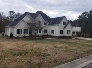 110 Green Ln, Nottoway, VA 23824