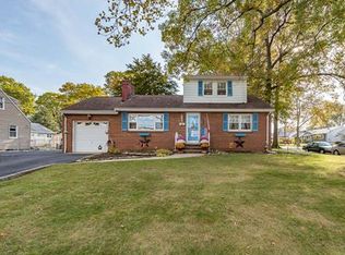 684 Grove St, Rahway, NJ 07065