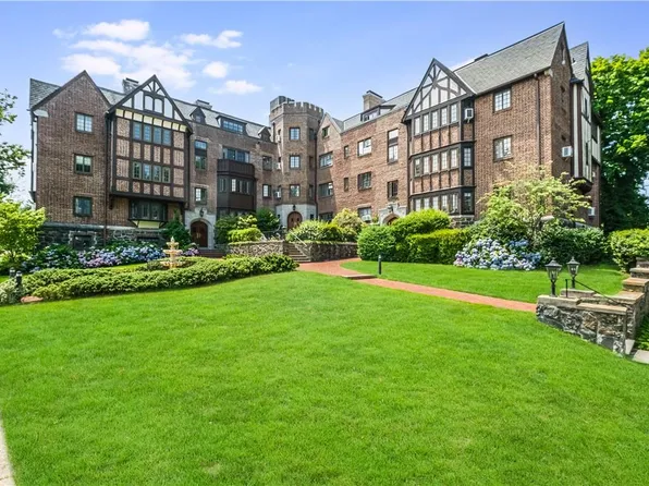 6 Davis Avenue #C32, Rye, NY 10580